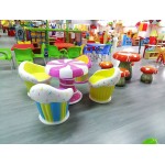SET TAVOLO CON 4 SEDIE CUP CAKE IN RESINA