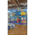 PLAYGROUND USATO CON RECINZIONE LINEARE